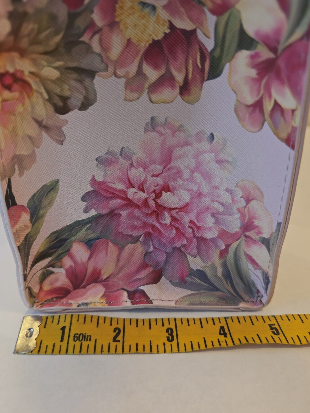 Gorgeous Floral Tote In Pinks And Green By Ted Baker NWT - Picture 8 of 9